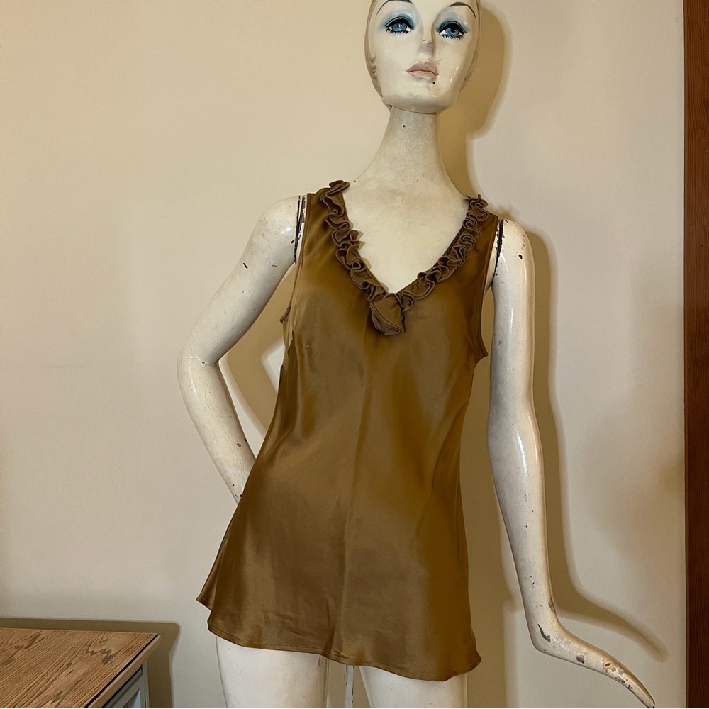 Oscar de la renta neutral silk sleeveless blouse